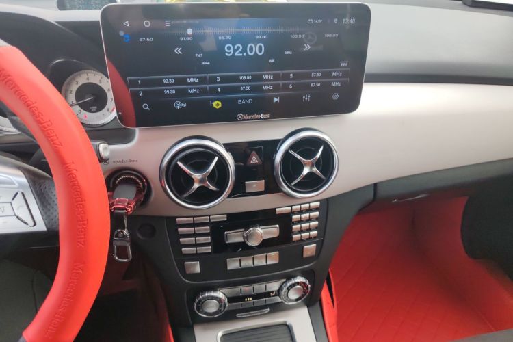 奔驰GLK级 2015款 GLK 260 4MATIC 时尚型 极致版中控内饰16