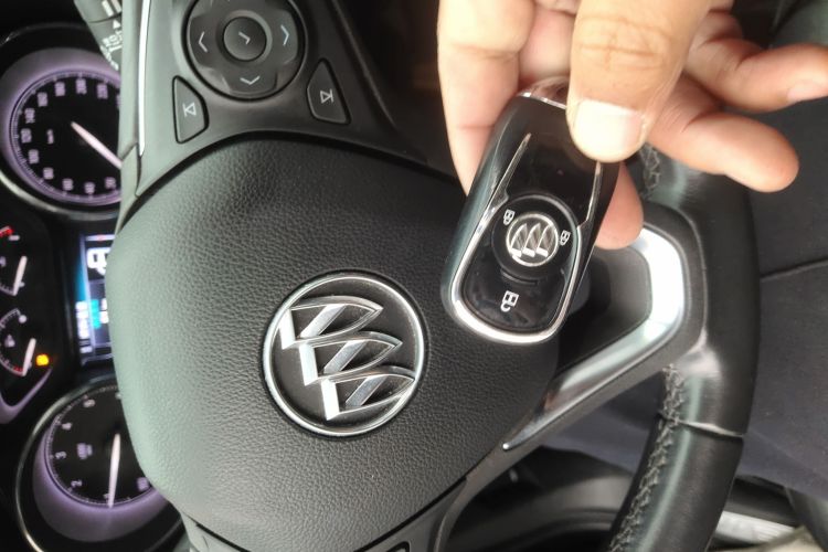 别克 昂科威 2018款 20T 两驱精英型中控内饰11