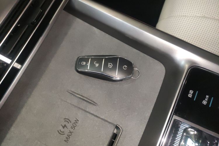 比亚迪 海豹07 DM-i 2025款 智驾版 DM-i 1.5L 125km 尊贵型中控内饰11