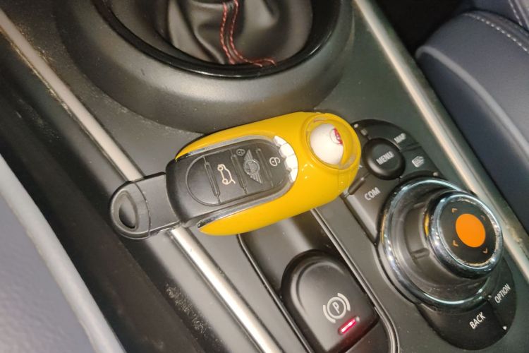 MINI Countryman 2021款 2.0T COOPER S ALL4中控内饰11