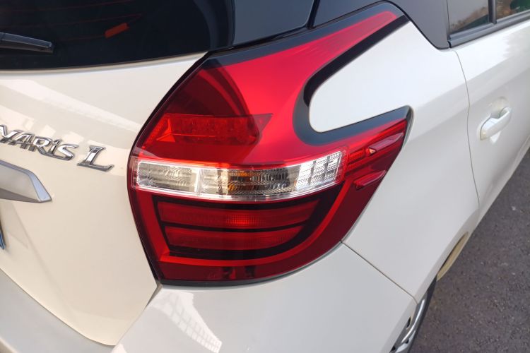 丰田 YARiS L 致炫 2022款 1.5L CVT领先PLUS版车身外观9