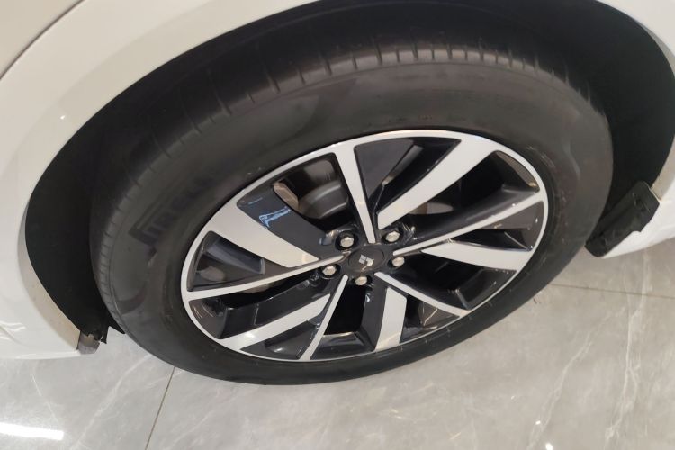 理想汽车 理想L7 2023款 Pro车身外观6007