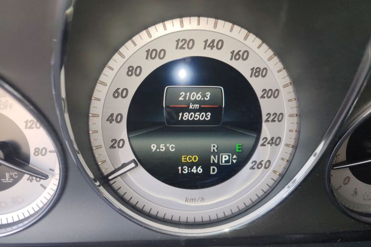 奔驰GLK级 2015款 GLK 260 4MATIC 时尚型 极致版中控内饰15