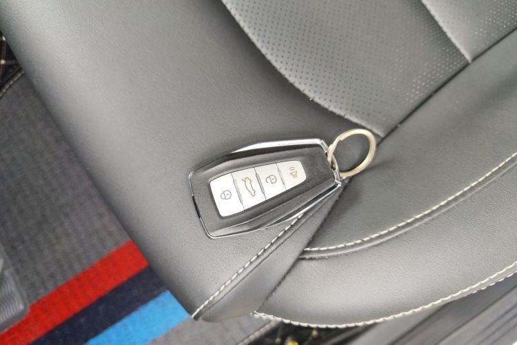 吉利汽车 帝豪 2019款 领军版 1.5L CVT豪华型 国VI中控内饰11