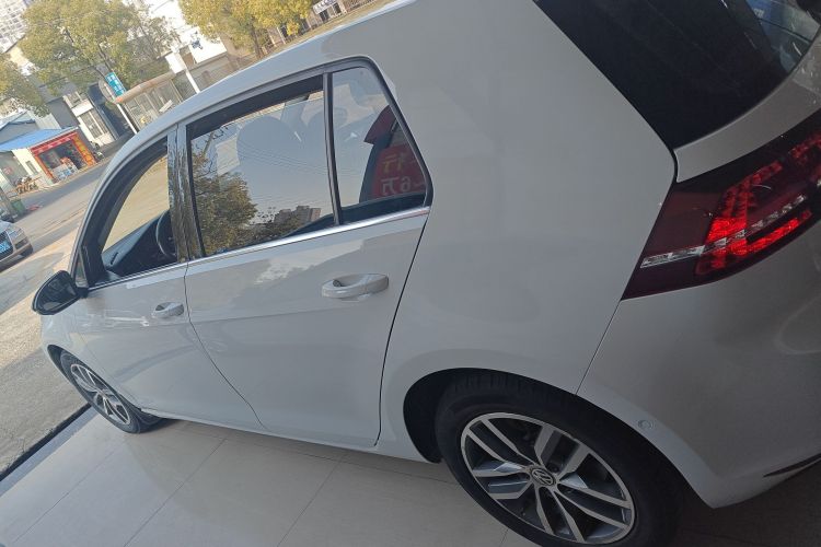 大众 高尔夫 2017款 230TSI 自动豪华百万辆纪念版车身外观6003