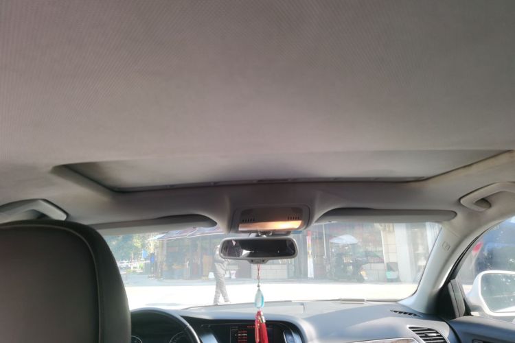 奥迪A4L 2011款 2.0 TFSI 技术型局部细节22