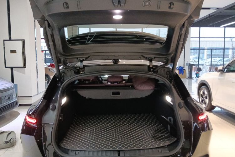 蔚来ET5T 2024款 75kWh Touring机舱底盘23