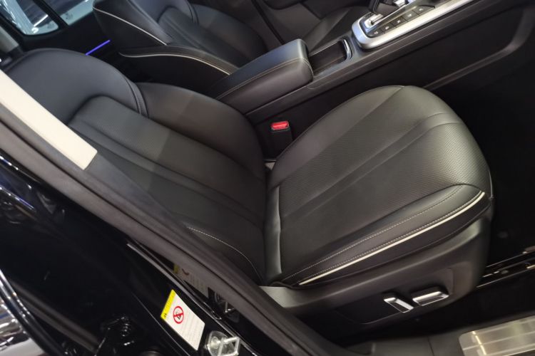 坦克300 2023款 城市版 2.0T 很有型中控内饰41