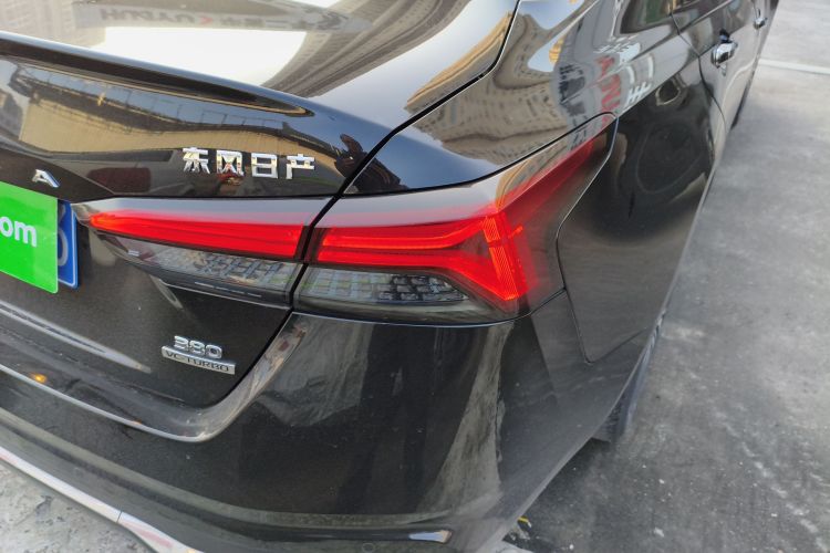 日产 天籁 2022款 2.0T XL 进享版车身外观6006