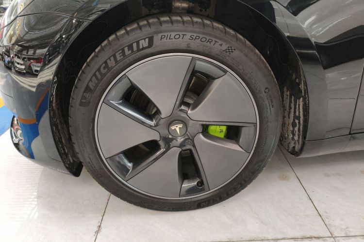 特斯拉 Model 3 2022款 后轮驱动版车身外观6007