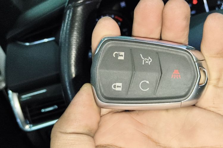 凯迪拉克XT4 2020款 改款 28T 四驱铂金运动版中控内饰11