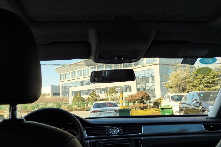 大众 帕萨特 2017款 330TSI DSG尊荣版中控内饰22