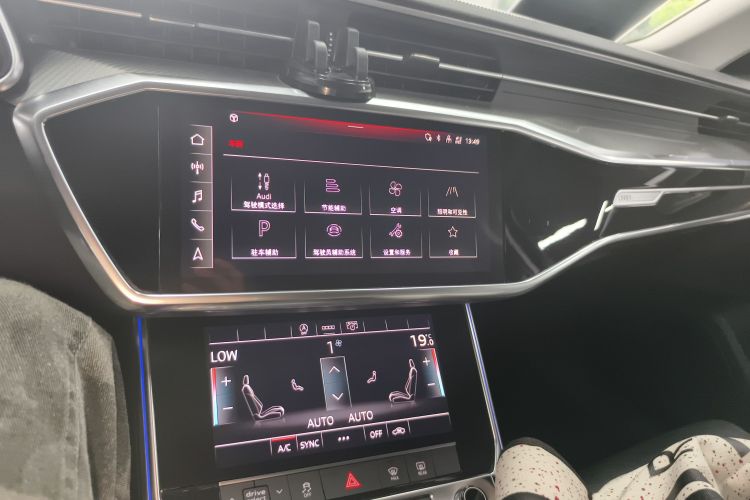 奥迪A6L 2020款 40 TFSI 豪华动感型中控内饰16