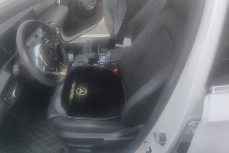 奔驰A级 2022款 改款 A 200 L 运动轿车时尚型局部细节19