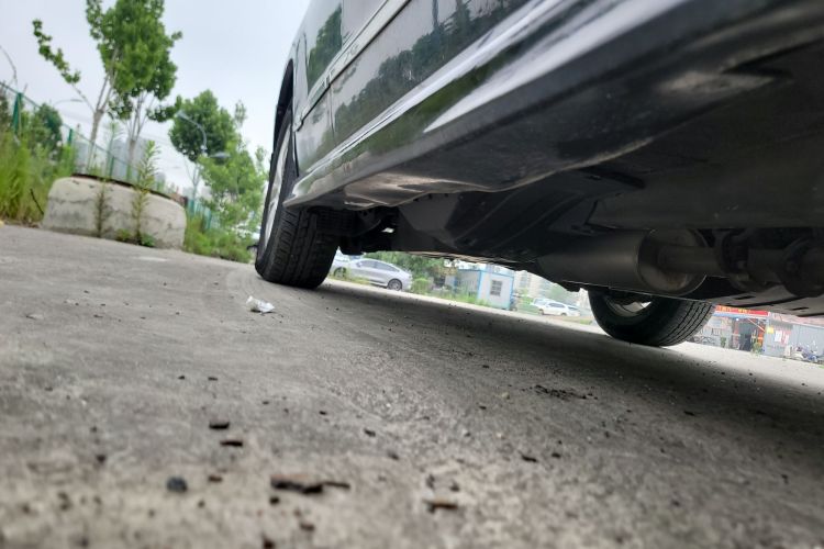 哈弗H6 2015款 升级版 1.5T 手动两驱都市型机舱底盘29