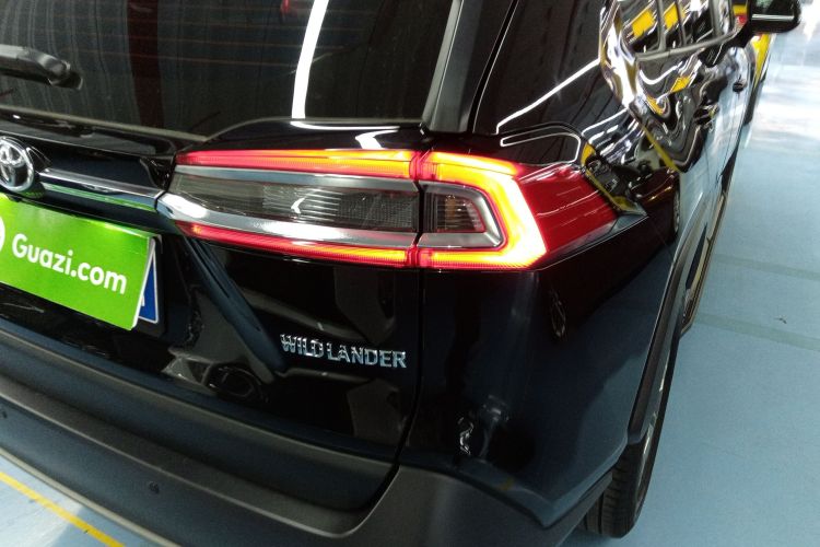 丰田 威兰达 2023款 2.0L CVT两驱领先版车身外观9