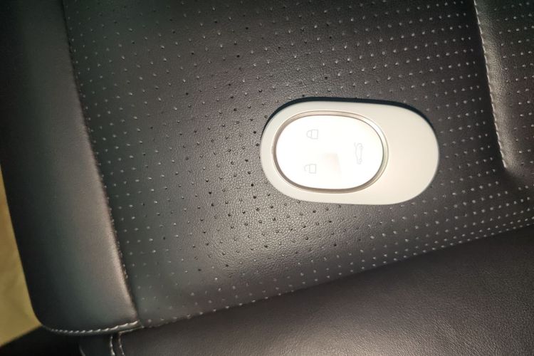 蔚来ES6 2023款 75kWh中控内饰7001