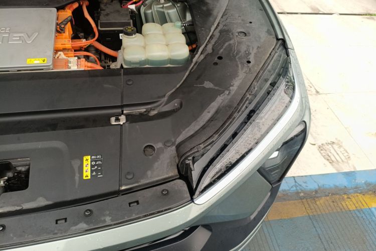 蔚来EC6 2020款 605KM 运动版机舱底盘26