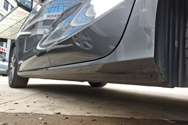 吉利汽车 帝豪 2022款 第4代 1.5L CVT尊贵型局部细节9002