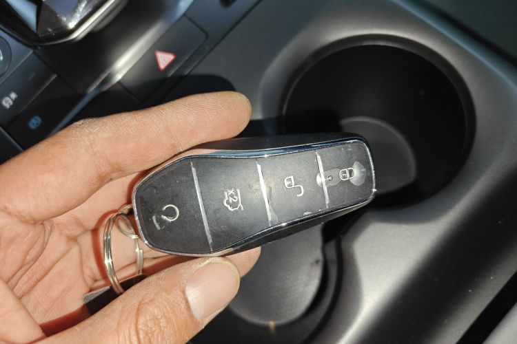 比亚迪 秦PLUS 2025款 DM-i 智驾版 55KM领先型中控内饰11