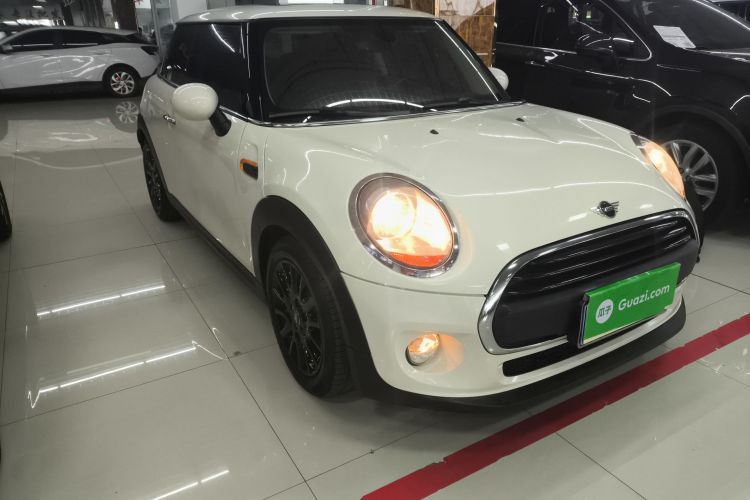 MINI 2018款 1.5T ONE PLUS车身外观3