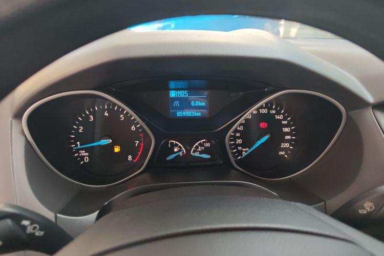 福特 福克斯 2017款 三厢 1.6L 自动舒适型智行版局部细节14