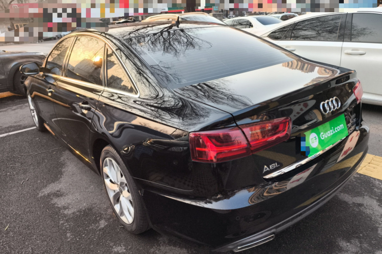 奥迪A6L 2018款 30周年年型 35 TFSI 时尚型车身外观4