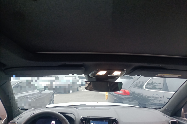 沃尔沃XC40新能源 2024款 长续航版中控内饰22