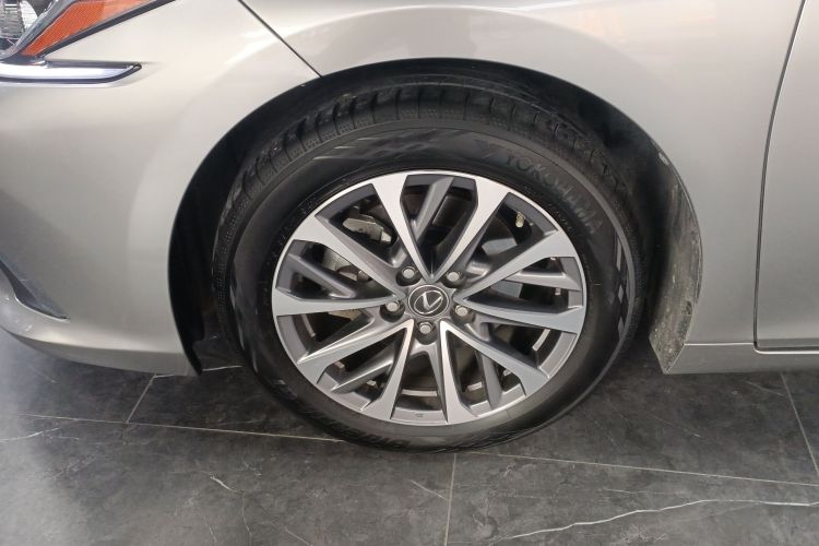 雷克萨斯ES 2022款 200 卓越版车身外观6007