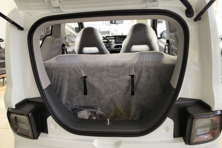 吉利银河 2024款 熊猫mini 200km 耐力熊局部细节23