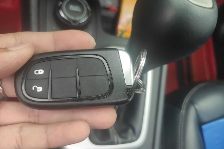 Jeep 自由光 2016款 2.4L 专业版中控内饰11