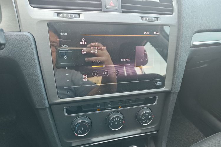 大众 高尔夫 2016款 1.6L 自动舒适型中控内饰16