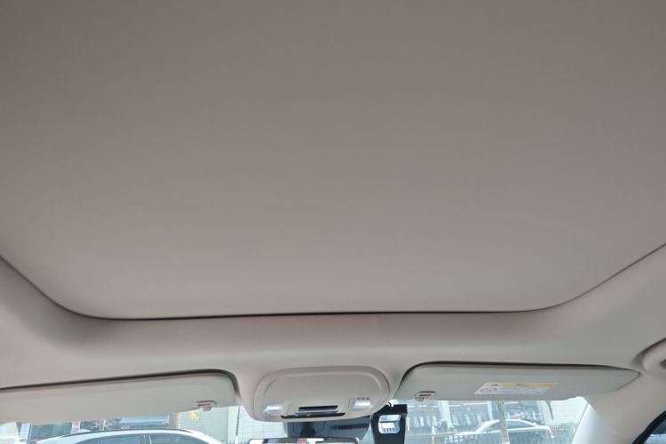 别克 2022款 昂科威Plus Avenir艾维亚 七座版局部细节22