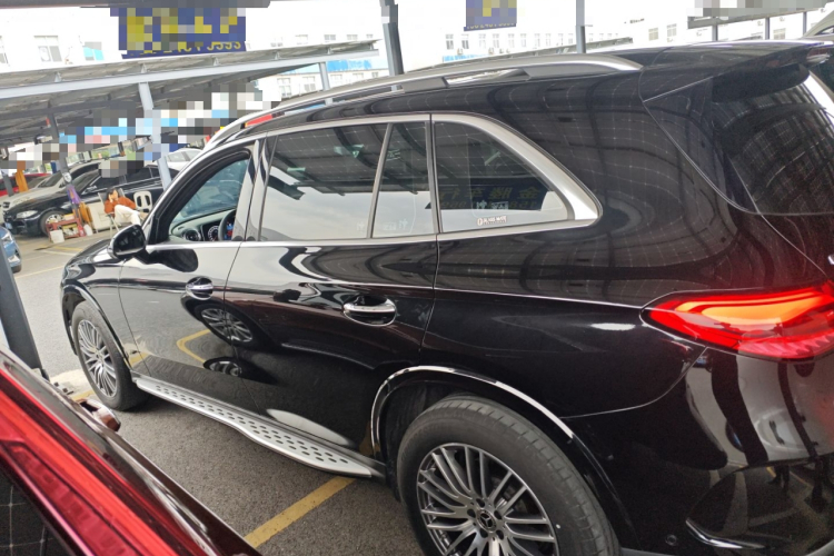 奔驰GLC 2023款 GLC 300 L 4MATIC 动感型 5座车身外观6003