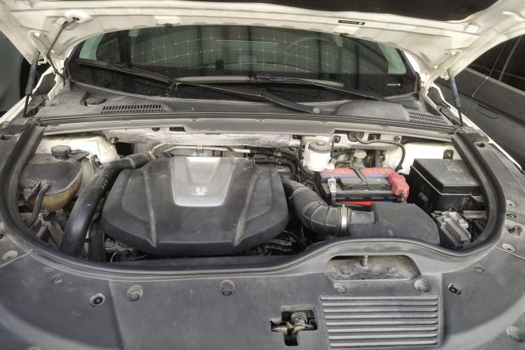 比亚迪 唐 2018款 2.0T 自动智联尊荣型 7座 国V机舱底盘24