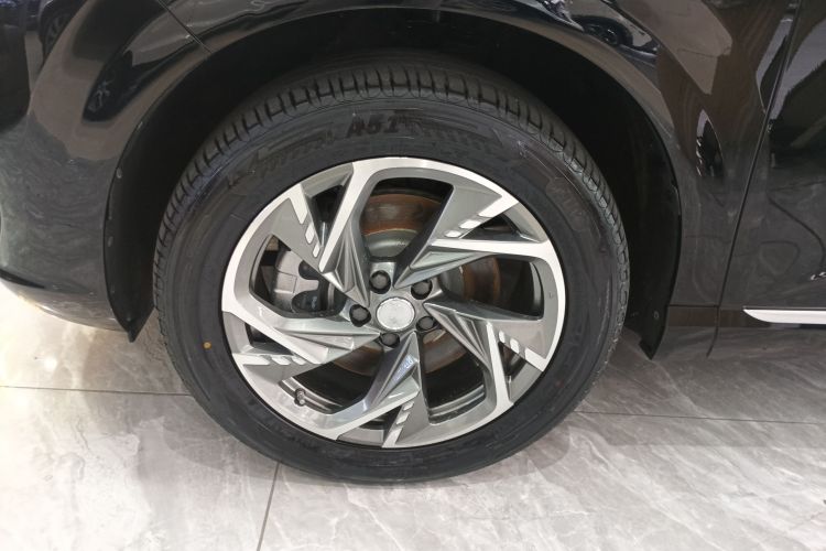 红旗HS3 PHEV 2024款 PHEV 115km 劲为版车身外观6007