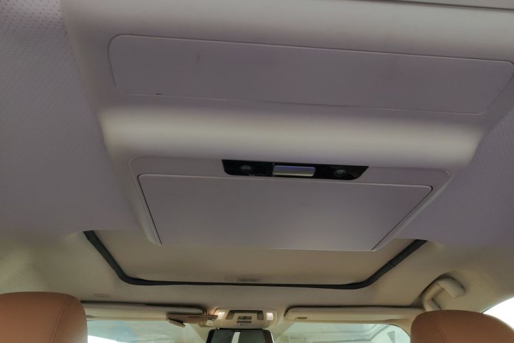 丰田 赛那SIENNA 2021款 2.5L混动 尊贵版局部细节22