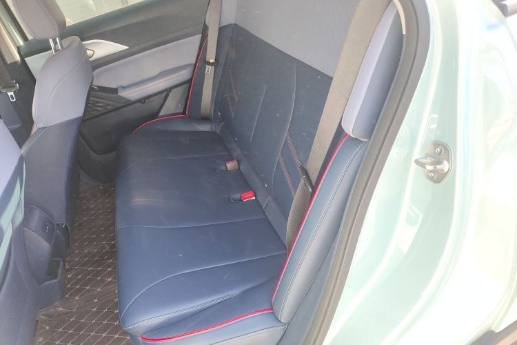 吉利几何E萤火虫 2022款 401KM 霹雳虎 4座中控内饰7004