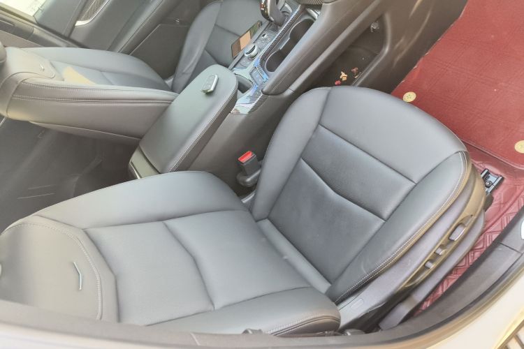 凯迪拉克XT5 2022款 2.0T 四驱尊贵型局部细节41