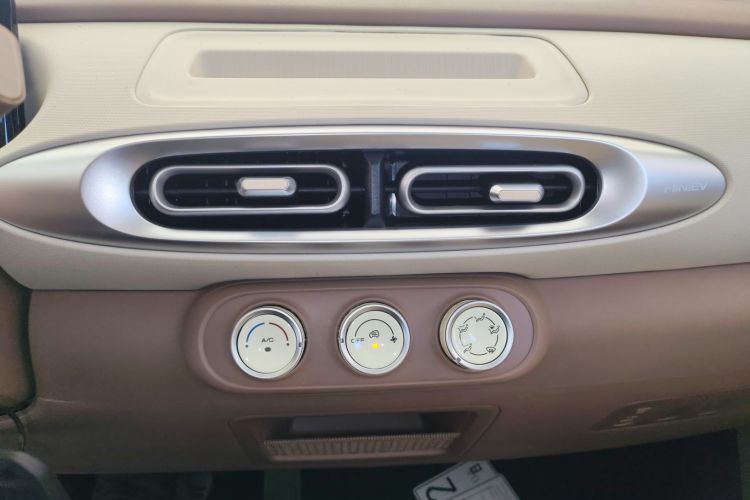 五菱汽车 宏光MINIEV 2025款 四门版 进阶款局部细节16