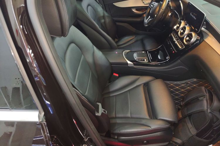 奔驰GLC 2020款 改款 GLC 260 L 4MATIC 动感型局部细节41