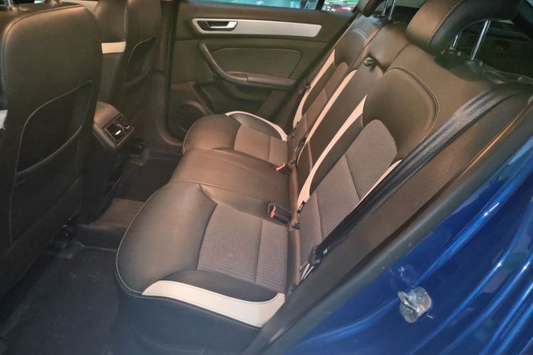 观致5 2018款 1.6T 自动尊贵型中控内饰21