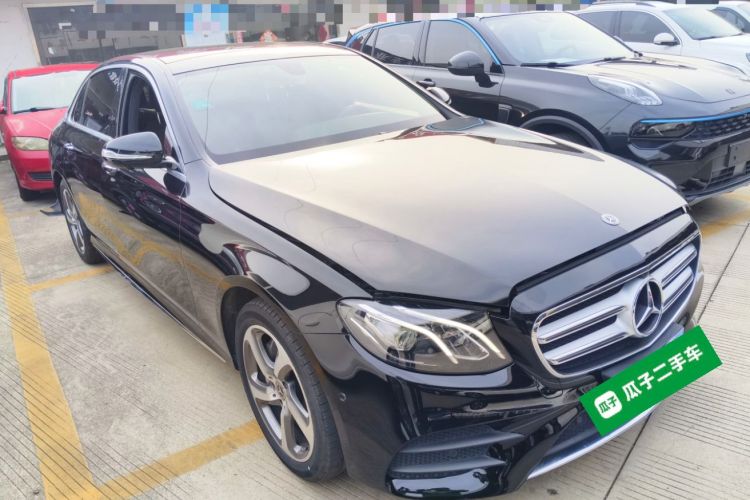 奔驰E级 2018款 改款 E 300 L 运动时尚型车身外观3