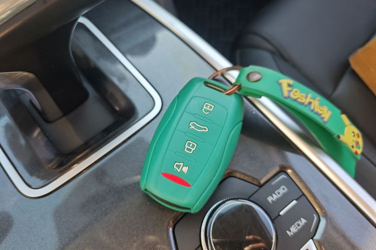 哈弗H6 2018款 蓝标 运动版 1.5T 自动两驱精英型中控内饰11