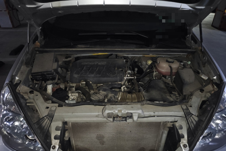 别克GL8 2014款 2.4L 经典版局部细节24