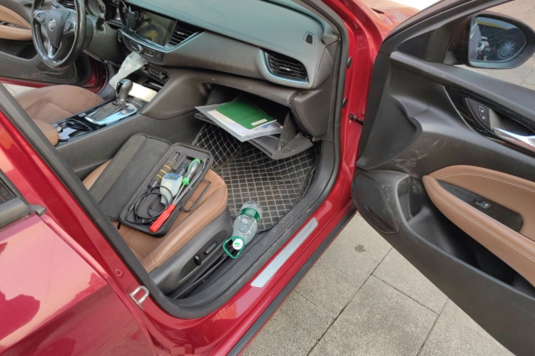 别克 君威 2017款 20T 豪华型局部细节9005