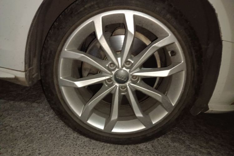 奥迪A4L 2015款 45 TFSI quattro个性运动型车身外观6007