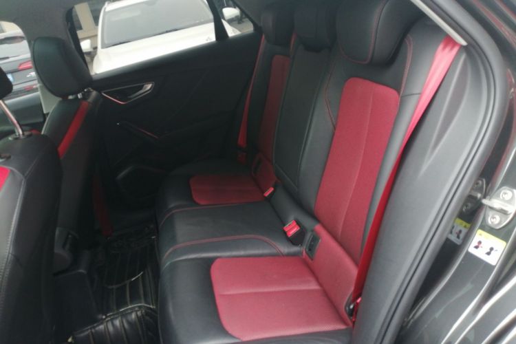 奥迪Q2L 2021款 35 TFSI 时尚动感型中控内饰21