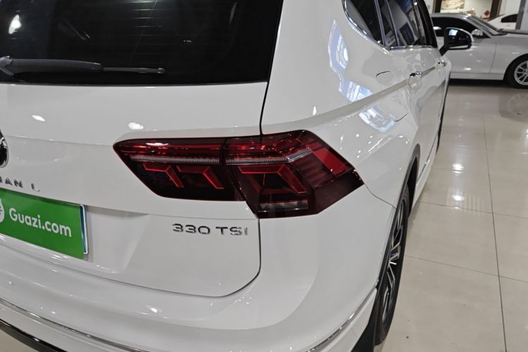 大众 途观L 2022款 330TSI 自动两驱R-Line越享版车身外观9