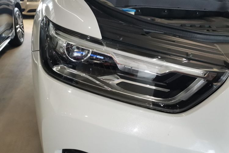 哈弗H6 2017款 红标 2.0T 自动两驱领尚型车身外观8